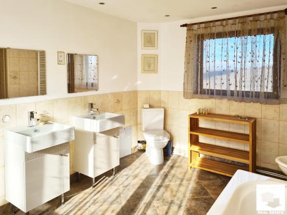 Image No.14-2 Bed House for sale