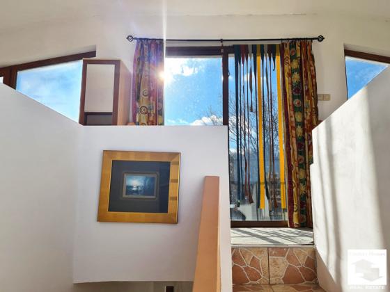 Image No.17-2 Bed House for sale