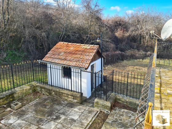 Image No.27-2 Bed House for sale