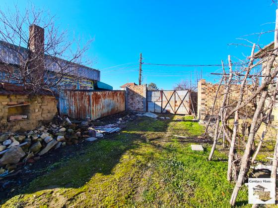 Image No.13-3 Bed House for sale