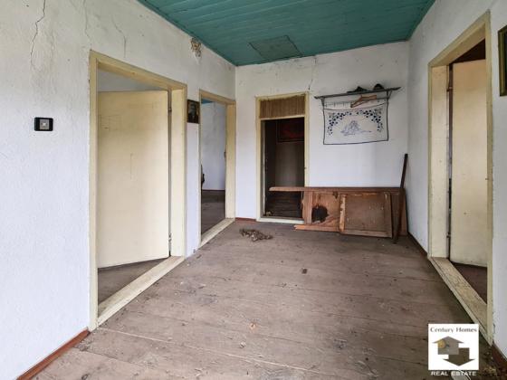 Image No.4-2 Bed House for sale