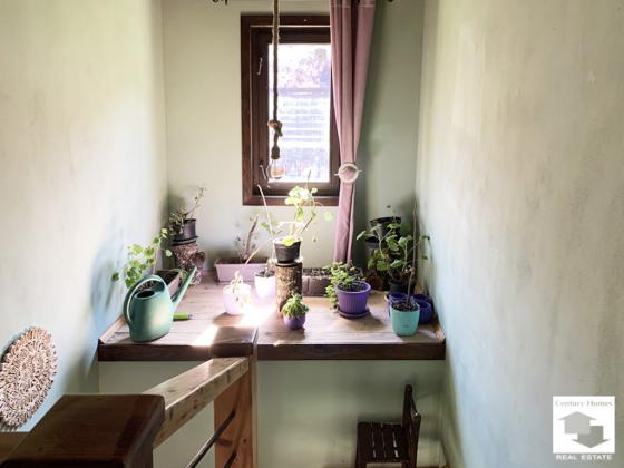 Image No.11-2 Bed House for sale