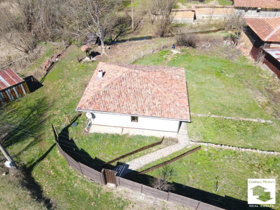 Image No.13-2 Bed House for sale