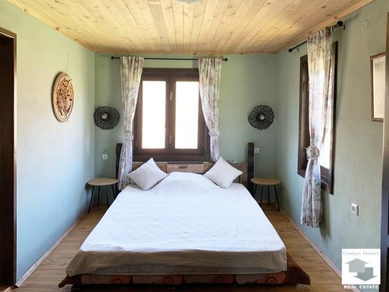 Image No.6-2 Bed House for sale