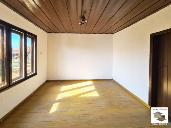 Image No.13-3 Bed House for sale