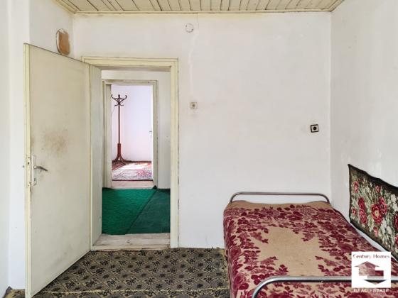 Image No.8-3 Bed House for sale