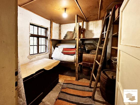 Image No.17-3 Bed House for sale