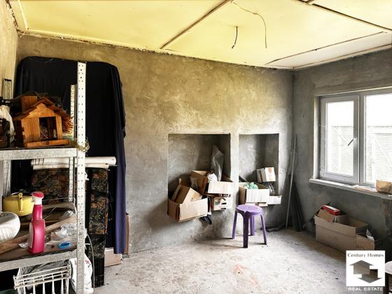 Image No.5-2 Bed House for sale