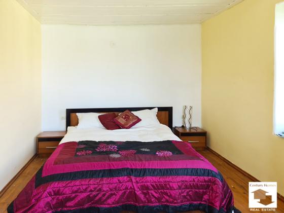 Image No.12-3 Bed House for sale