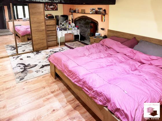 Image No.8-1 Bed House for sale