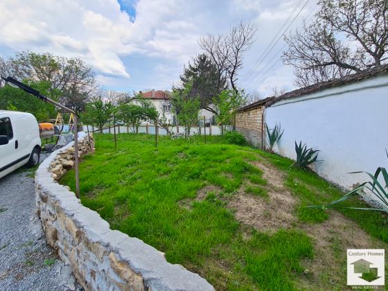 Image No.14-2 Bed House for sale