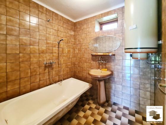 Image No.17-2 Bed House for sale