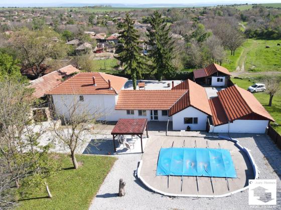 Image No.33-4 Bed House for sale