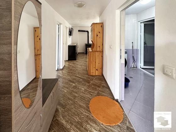 Image No.11-3 Bed House for sale