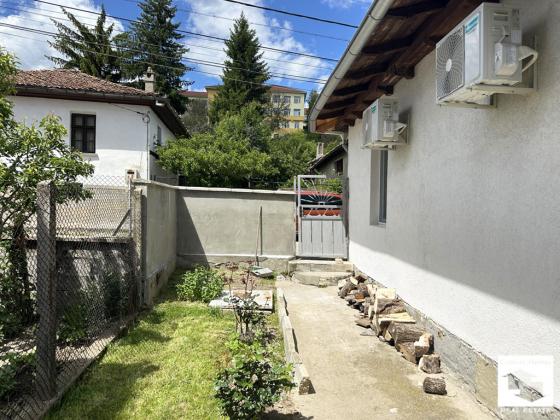 Image No.22-3 Bed House for sale