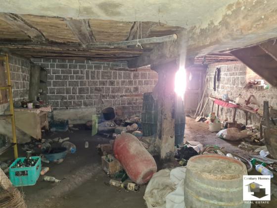 Image No.10-3 Bed House for sale