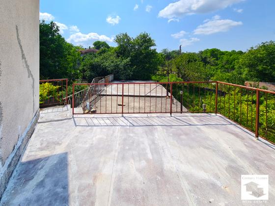 Image No.18-3 Bed House for sale