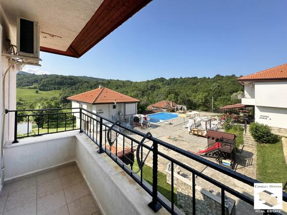 Image No.11-12 Bed House for sale