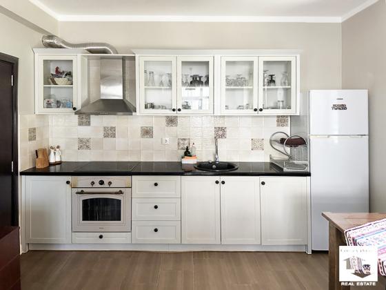 Image No.3-12 Bed House for sale