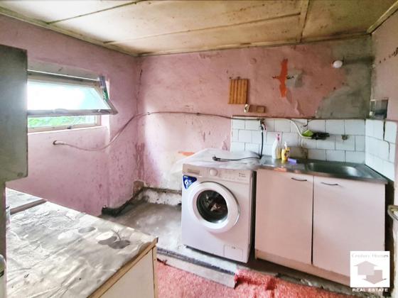 Image No.17-3 Bed House for sale