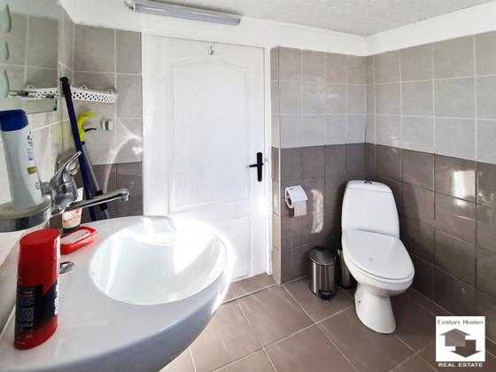 Image No.13-1 Bed House for sale