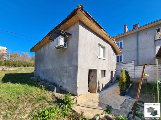 Image No.17-1 Bed House for sale