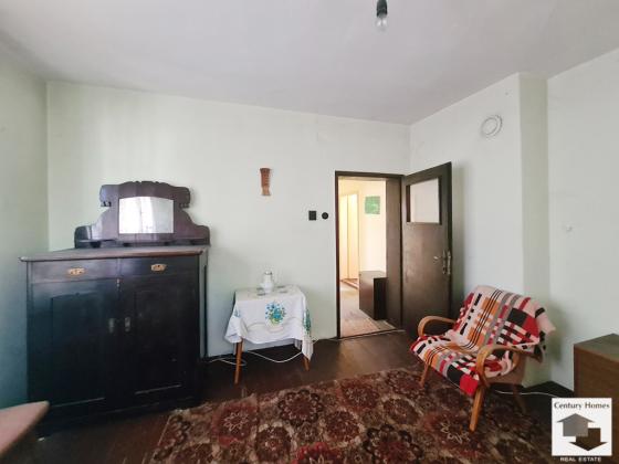 Image No.13-4 Bed House for sale