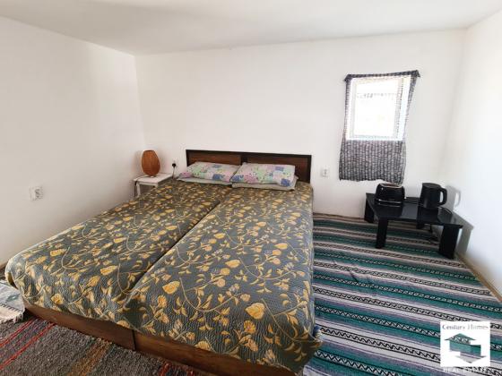 Image No.14-3 Bed House for sale