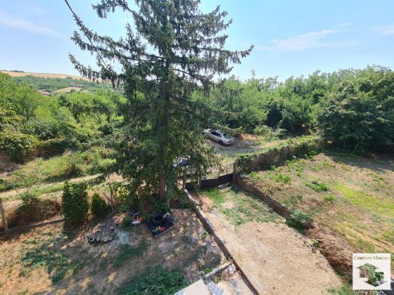 Image No.18-4 Bed House for sale