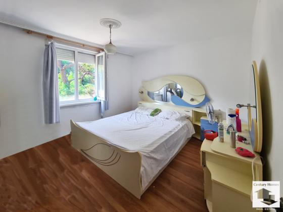 Image No.9-4 Bed House for sale