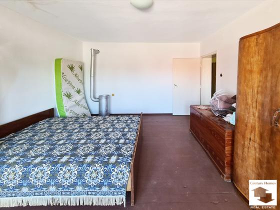 Image No.9-3 Bed House for sale