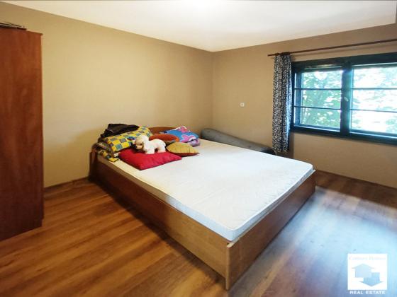 Image No.9-3 Bed House for sale