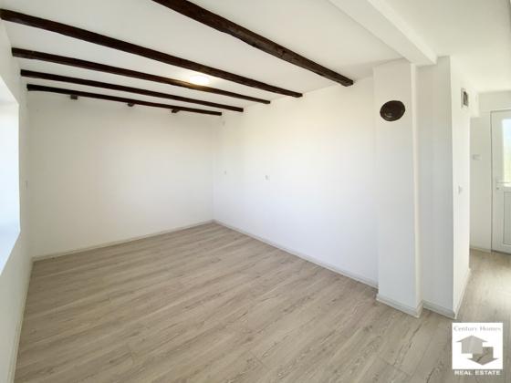 Image No.16-2 Bed House for sale