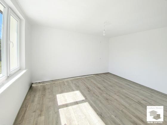 Image No.10-2 Bed House for sale