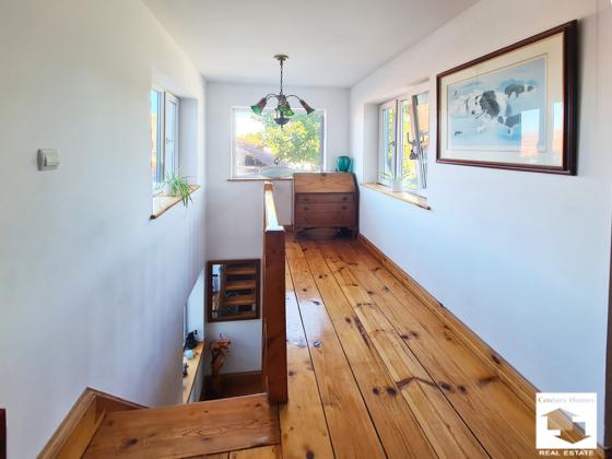 Image No.11-3 Bed House for sale