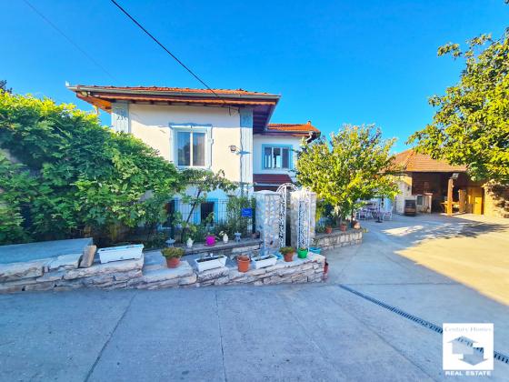 Image No.3-3 Bed House for sale