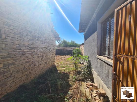 Image No.17-3 Bed House for sale