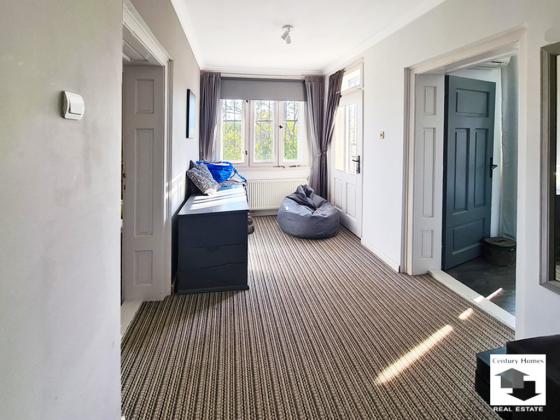 Image No.22-3 Bed House for sale