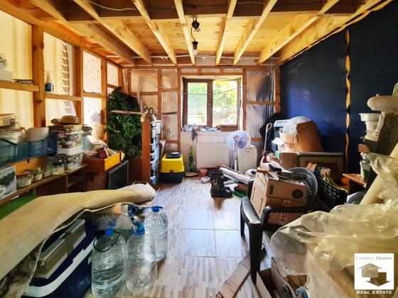 Image No.12-4 Bed House for sale