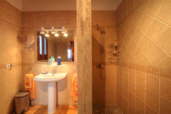 Image No.24-4 Bed Villa for sale