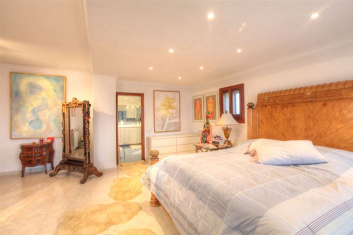 Image No.26-4 Bed Villa for sale