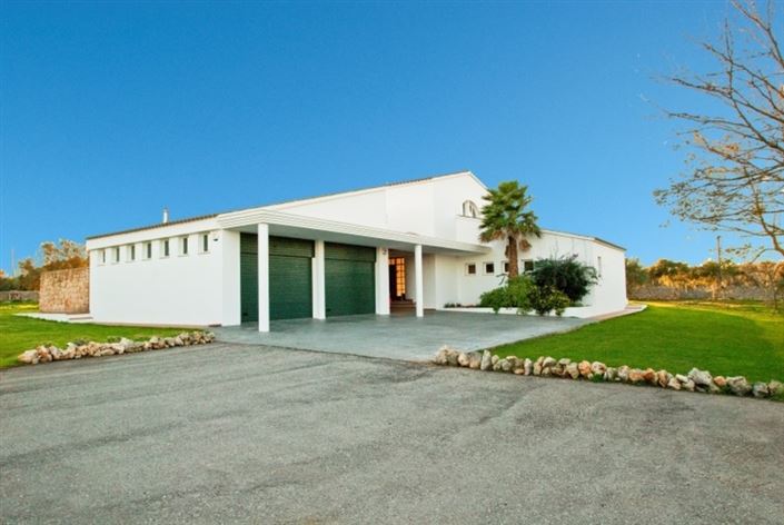 Image No.2-7 Bed Villa for sale