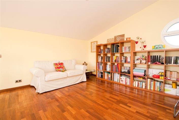 Image No.21-7 Bed Villa for sale