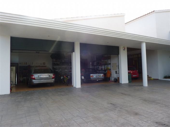 Image No.3-7 Bed Villa for sale