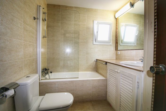 Image No.13-3 Bed Villa for sale