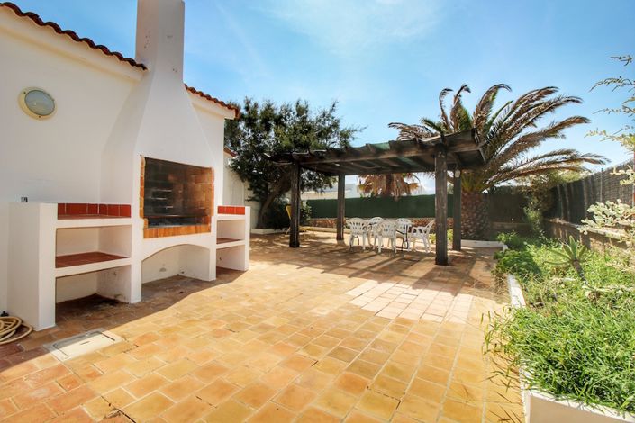 Image No.26-3 Bed Villa for sale