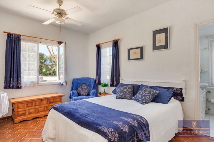 Image No.15-12 Bed Villa for sale