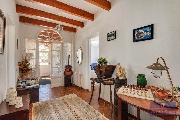 Image No.18-12 Bed Villa for sale