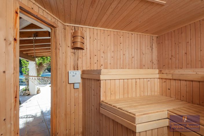 Image No.35-12 Bed Villa for sale