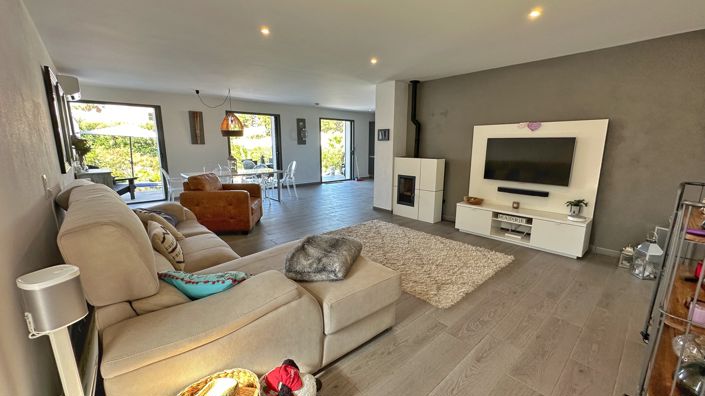 Image No.10-3 Bed Villa for sale